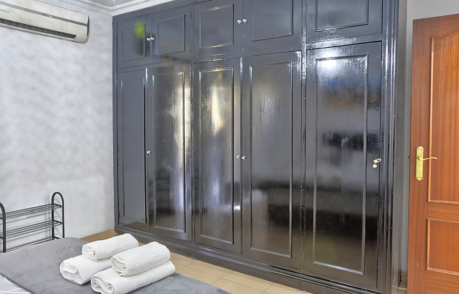 Apartamento Muralla Севилья Экстерьер фото